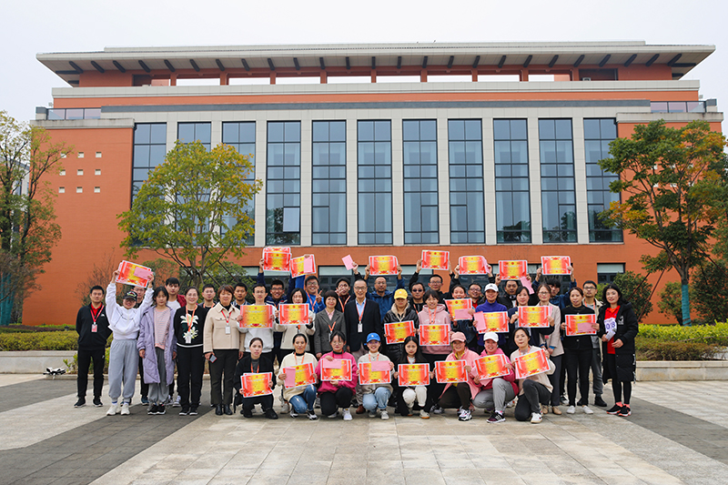 16369402247808217DPz.jpg 合照.jpg